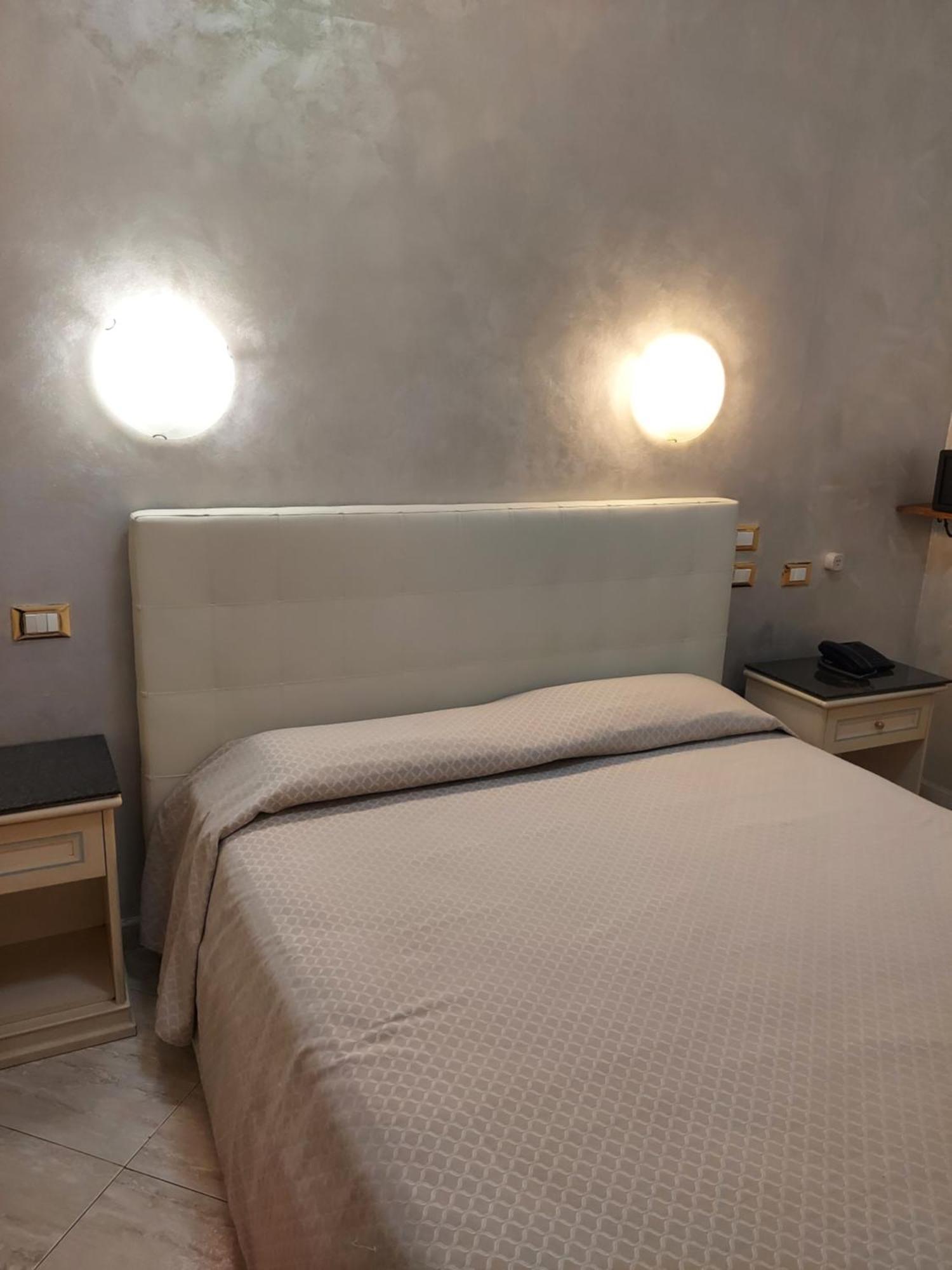 Hotel Antico Distretto Турин Екстер'єр фото