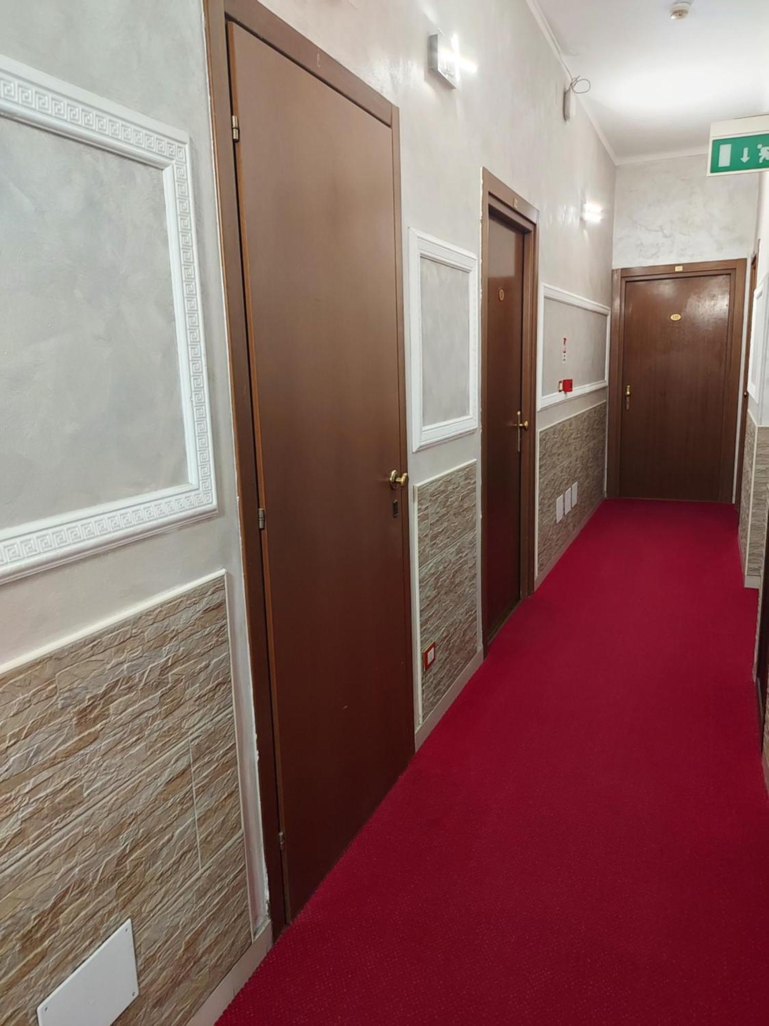 Hotel Antico Distretto Турин Екстер'єр фото