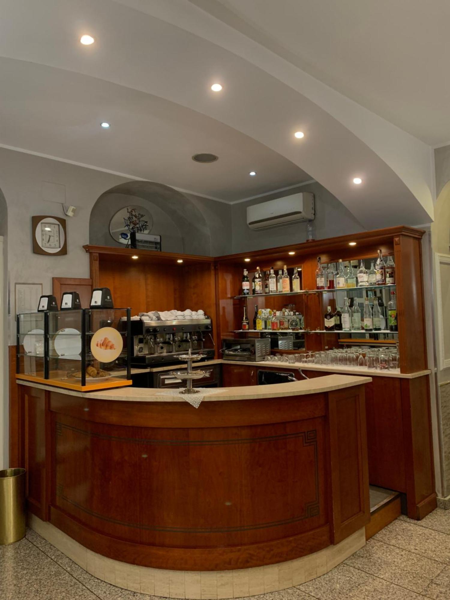 Hotel Antico Distretto Турин Екстер'єр фото