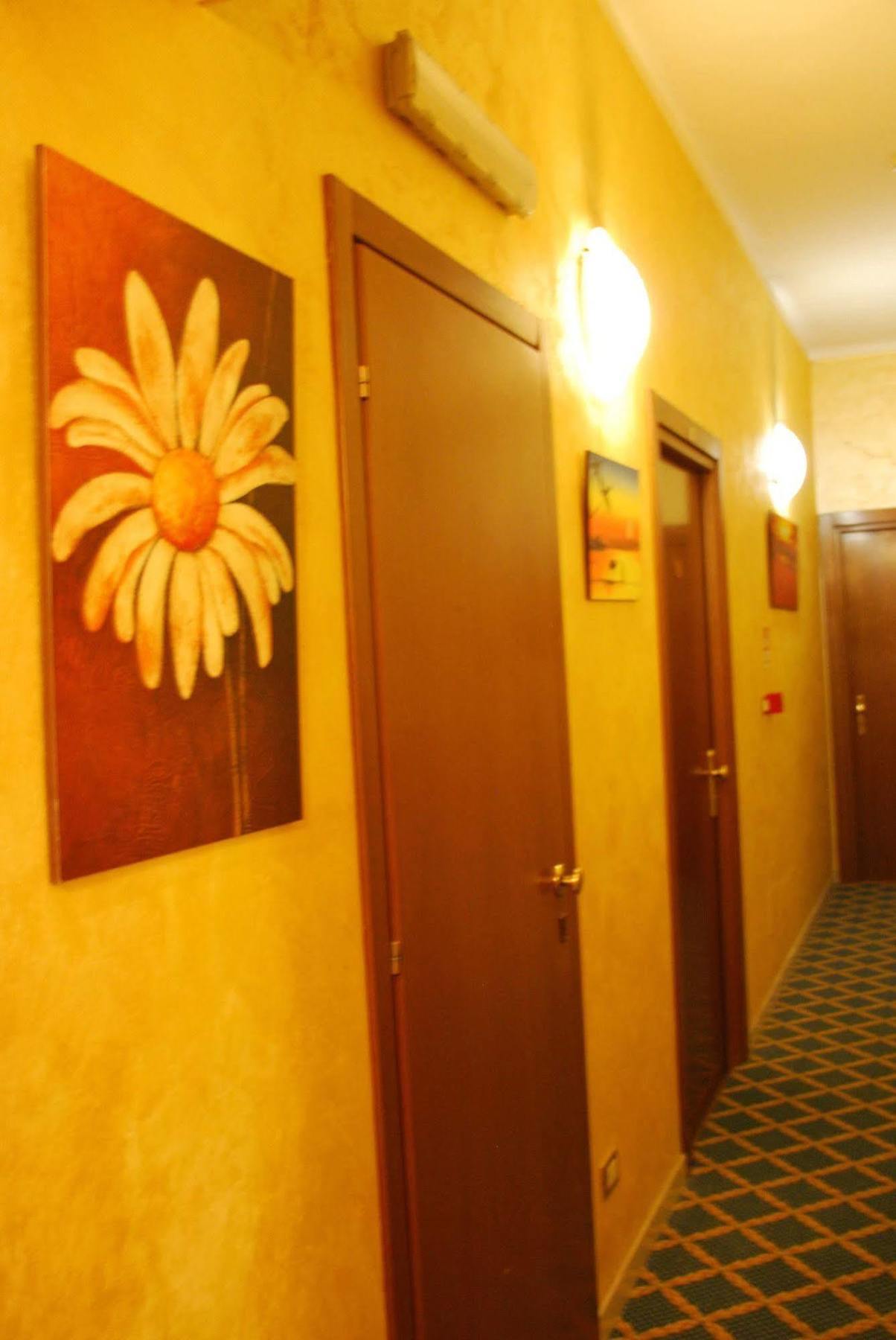 Hotel Antico Distretto Турин Екстер'єр фото